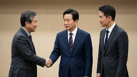 김민석 총리, 산불 피해 지원 위원회 위촉식 참석