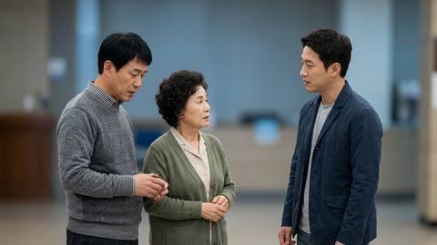 3월 소비자물가 2.2% 상승…유가·환율 부담 가중
