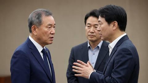 민주당 전북도당 비례공모 절차, 명확성 도마 위