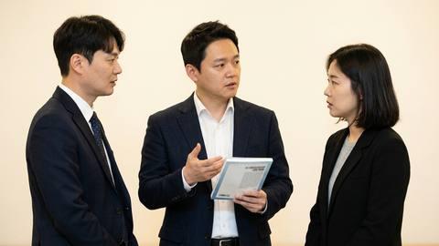 AI 도서 시리즈, 1000종으로 AI 논의를 넓힌다