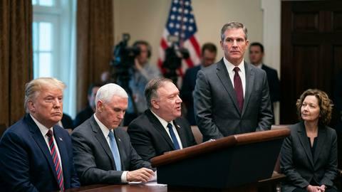 미국, 호르무즈 해협 위기 관련 최고위 회의 소집