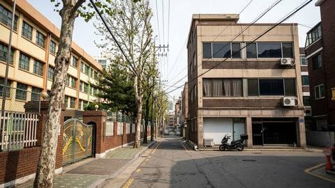 초등학교 인근 성인 방송 스튜디오 '아이들 학습권 침해'
