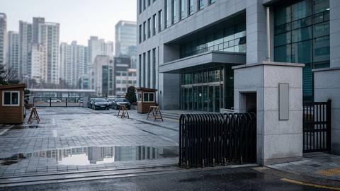 강남경찰서 수사팀, 양정원 사건 관련 의혹 후 전원 교체
